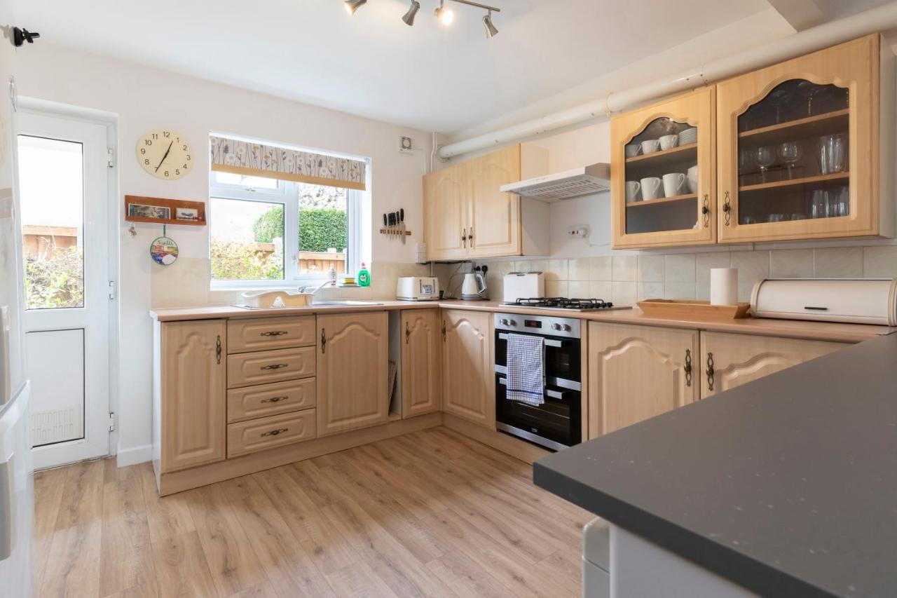 Luxury Cheltenham Home With Ev Charger - Lechampton Hills Zewnętrze zdjęcie